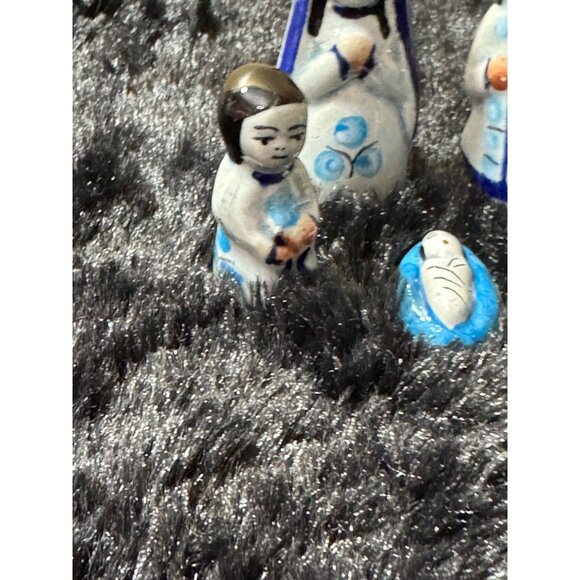 Tonala Miniture Mexico Nativity Set  5 Piece Hand Painted Blues - Picture 5 of 8